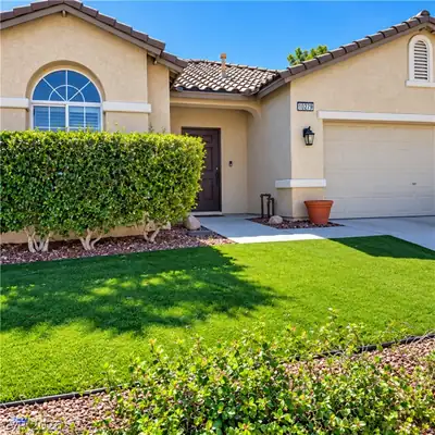10279 Queensbury Avenue, Las Vegas, NV 89135 Front of Structure