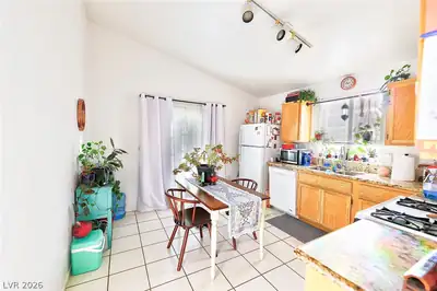 8257 Cactus Root Court, Las Vegas, NV 89129 Kitchen