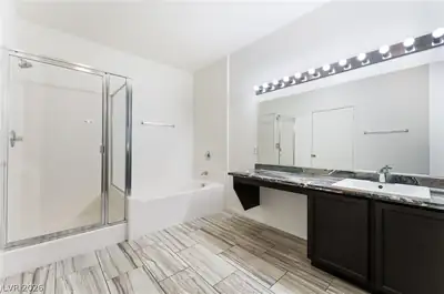 909 Domnus Lane 203, Las Vegas, NV 89144 Primary Bathroom