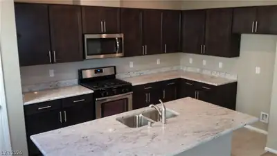 3171 BITETTO Walk, Henderson, NV 89044 Kitchen