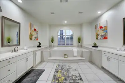 1960 Grey Eagle Street, Henderson, NV 89074 Primary Bathroom