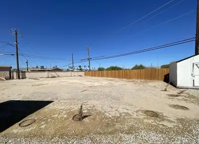 720 Kasper Avenue, Las Vegas, NV 89106 Yard