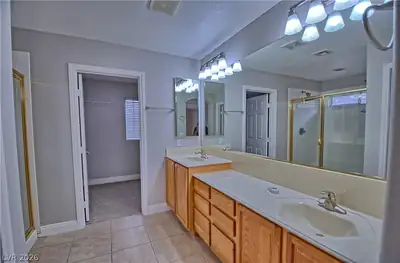 2277 Summer Home Street, Las Vegas, NV 89135 Primary Bathroom