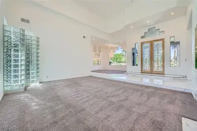 7901 Obannon Drive, Las Vegas, NV 89117 Living Room