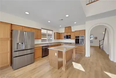 625 Bighorn Creek Street, Henderson, NV 89002 Kitchen