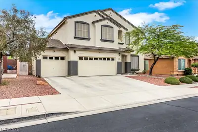 625 Bighorn Creek Street, Henderson, NV 89002 Front of Structure