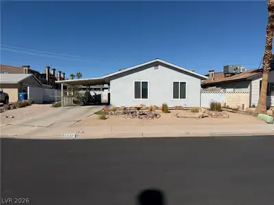 5532 Azuza Avenue, Las Vegas, NV 89122 Front of Structure