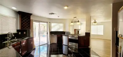 2001 Silverton Drive, Henderson, NV 89074 Kitchen