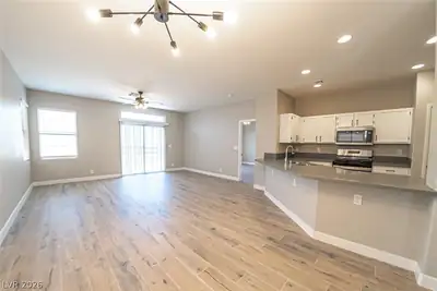 7245 Lost Shadow Court, Las Vegas, NV 89131 