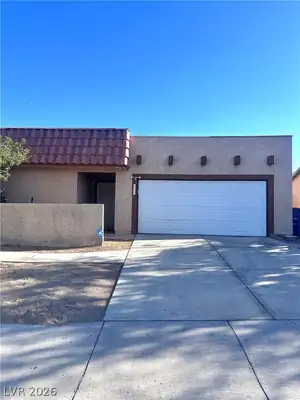 5045 Hayward Avenue, Las Vegas, NV 89122 Front of Structure