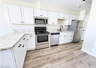 2081 South Dandelion Street, Pahrump, NV 89048 Kitchen