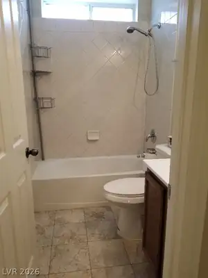 7592 Aspen Color Street, Las Vegas, NV 89139 Bathroom