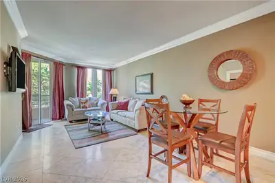 230 East Flamingo Road 333, Las Vegas, NV 89169 Living Room