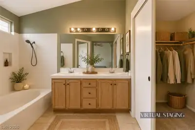 811 Rio Poco Court, Henderson, NV 89015 Primary Bathroom