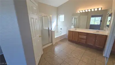 536 Civic Holiday Avenue, North Las Vegas, NV 89031 Primary Bathroom