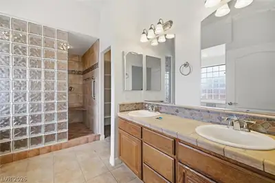 6821 Southgate Street, Pahrump, NV 89061 Primary Bathroom