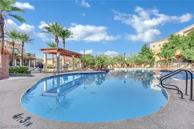 30 Strada Di Villaggio 441, Henderson, NV 89011 Pool