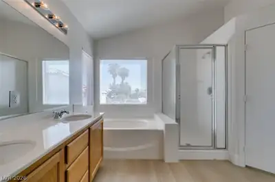 322 Solar Wind Street, Henderson, NV 89014 Primary Bathroom
