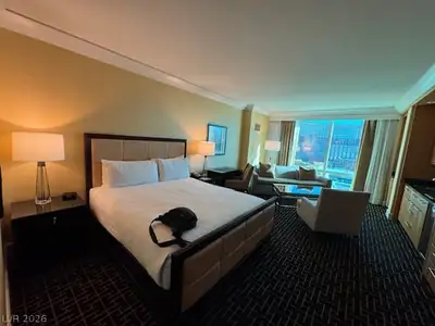 2000 North Fashion Show Drive 2102, Las Vegas, NV 89109 Bedroom