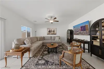 10948 Lancaster Park Avenue, Las Vegas, NV 89166 Living Room