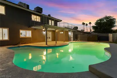 3990 Coolcrest Court, Las Vegas, NV 89103 Pool