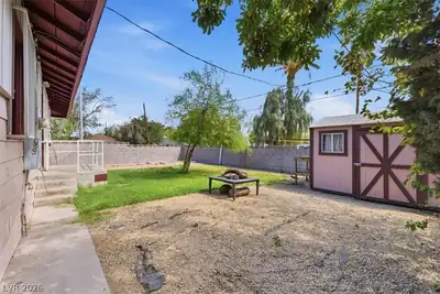 427 South 16th Street, Las Vegas, NV 89101 Yard