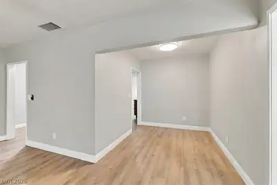 427 South 16th Street, Las Vegas, NV 89101 Den