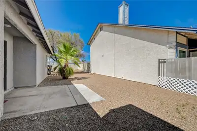 6712 Accent Court, Las Vegas, NV 89108 Yard