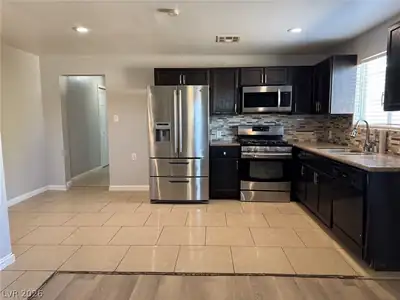 1504 Ardmore Street, Las Vegas, NV 89104 Kitchen