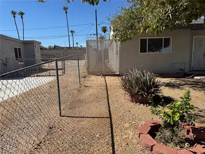 1504 Ardmore Street, Las Vegas, NV 89104 Yard