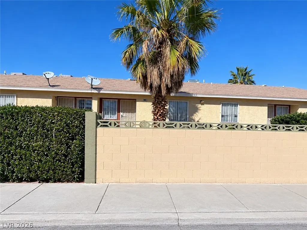 3857 Soda Springs Drive ., Las Vegas, NV 89115