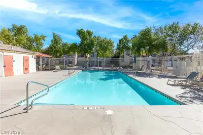 519 Midsummer Avenue, Las Vegas, NV 89183 Pool
