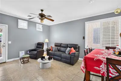 519 Midsummer Avenue, Las Vegas, NV 89183 Living Room