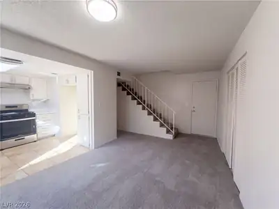 1511 Living Desert Drive B, Las Vegas, NV 89119 