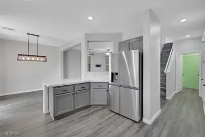 7830 Shingle Beach Street, Las Vegas, NV 89166 Kitchen