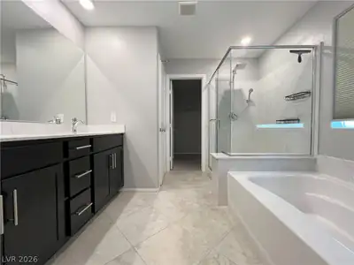 3145 Umbria Hills Walk, Henderson, NV 89044 Primary Bathroom