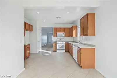 2912 Ground Robin Drive, North Las Vegas, NV 89084 Kitchen
