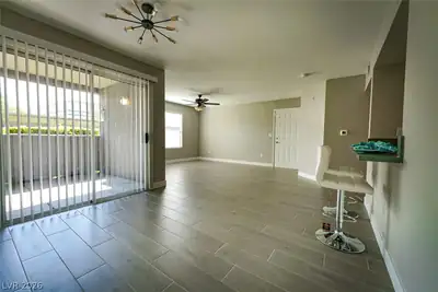 5055 West Hacienda Avenue 1126, Las Vegas, NV 89118 