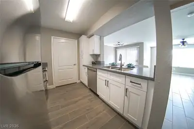 5055 West Hacienda Avenue 1126, Las Vegas, NV 89118 