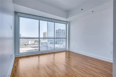 2700 Las Vegas Boulevard 2407, Las Vegas, NV 89109 Bedroom