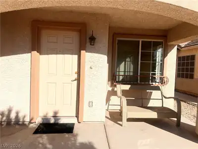 4044 Misty Lilac Court, Las Vegas, NV 89122 Entry