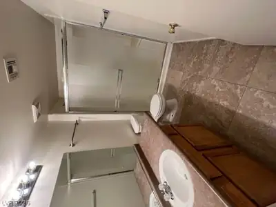 7255 West SUNSET Road 1124, Las Vegas, NV 89113 Bathroom