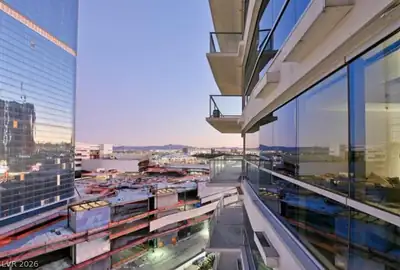 2700 Las Vegas Boulevard 1607, Las Vegas, NV 89109 Balcony