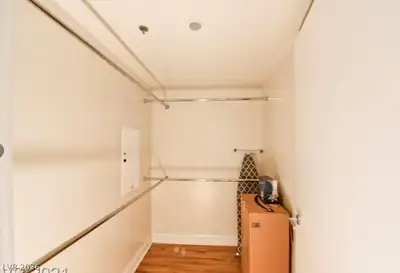 2700 Las Vegas Boulevard 1607, Las Vegas, NV 89109 Walk-In Closet(s)
