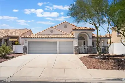 682 SCENIC TIERRA Lane, Henderson