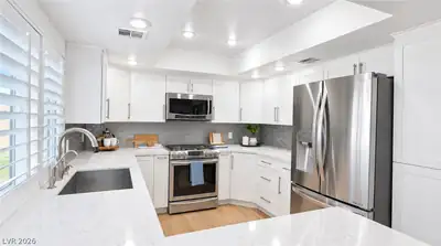 802 Cherry Drive, Henderson, NV 89002 Kitchen