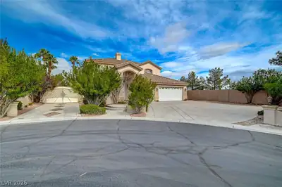 9462 Castillana Court, Las Vegas, NV 89147 Front of Structure