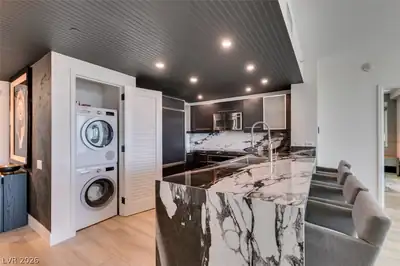322 Karen Avenue 3902, Las Vegas, NV 89109 