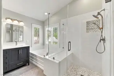 2232 Le Conte Avenue, Henderson, NV 89074 Primary Bathroom