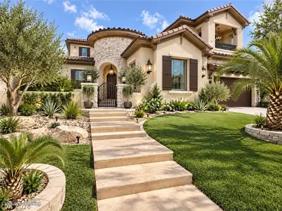 1424 Foothills Village Drive, Henderson, NV 89012 Front of Structure